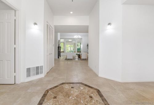 14231 Fox Run Row, San Diego, CA, 92130-1214 | Card Image