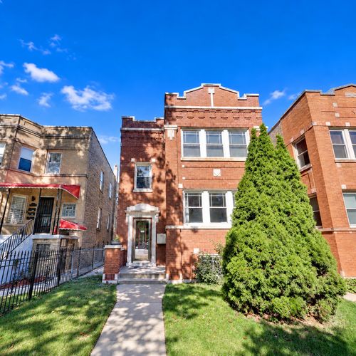 3626 W Cornelia Ave, Chicago, IL, 60618-5379 | Card Image