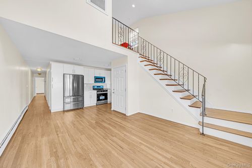 2315 Healy Ave, Far Rockaway, NY, 11691-2324 | Card Image