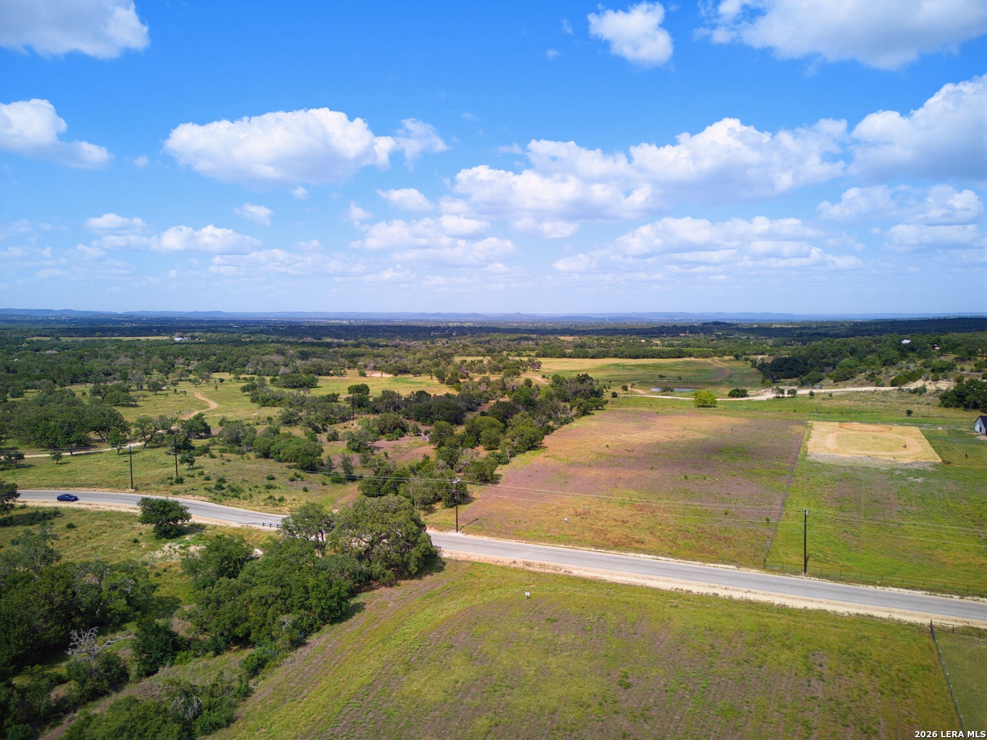 Land in Bandera 4