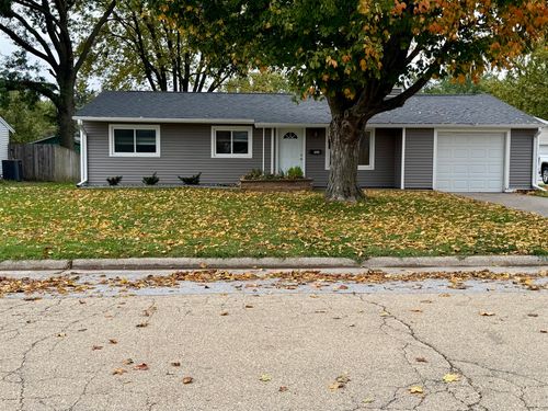 1120 12th St, De Witt, IA, 52742-1031 | Card Image