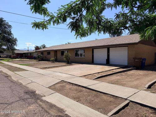 195 Hoagland Rd, Las Cruces, NM, 88005-1418 | Card Image
