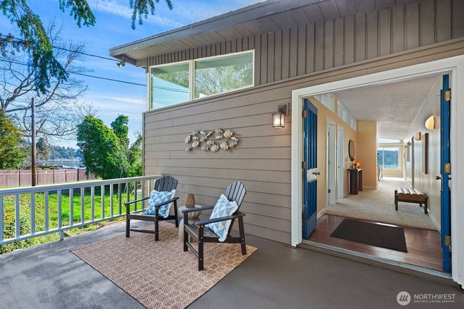 11613 Sw Shawnee Rd, House other with 5 bedrooms, 3 bathrooms and null parking in Vashon WA | Image 4