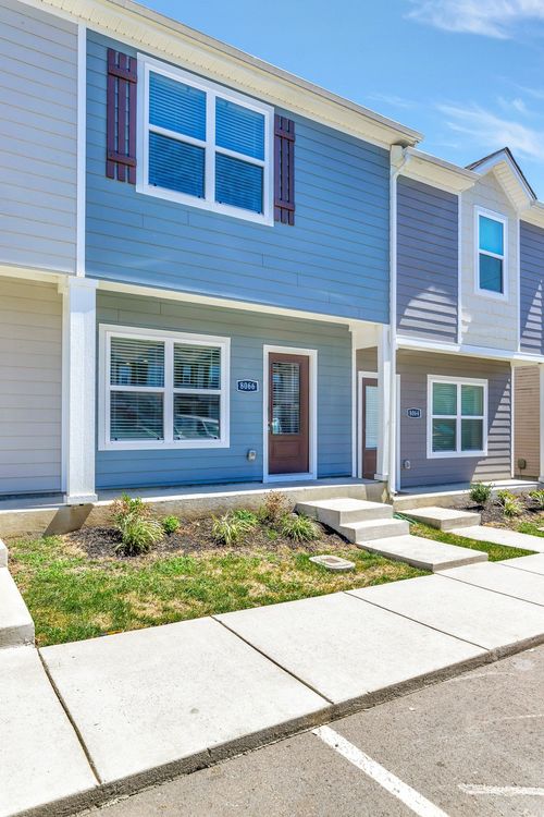 8066 Logan Dr, LA VERGNE, TN, 37086-3489 | Card Image