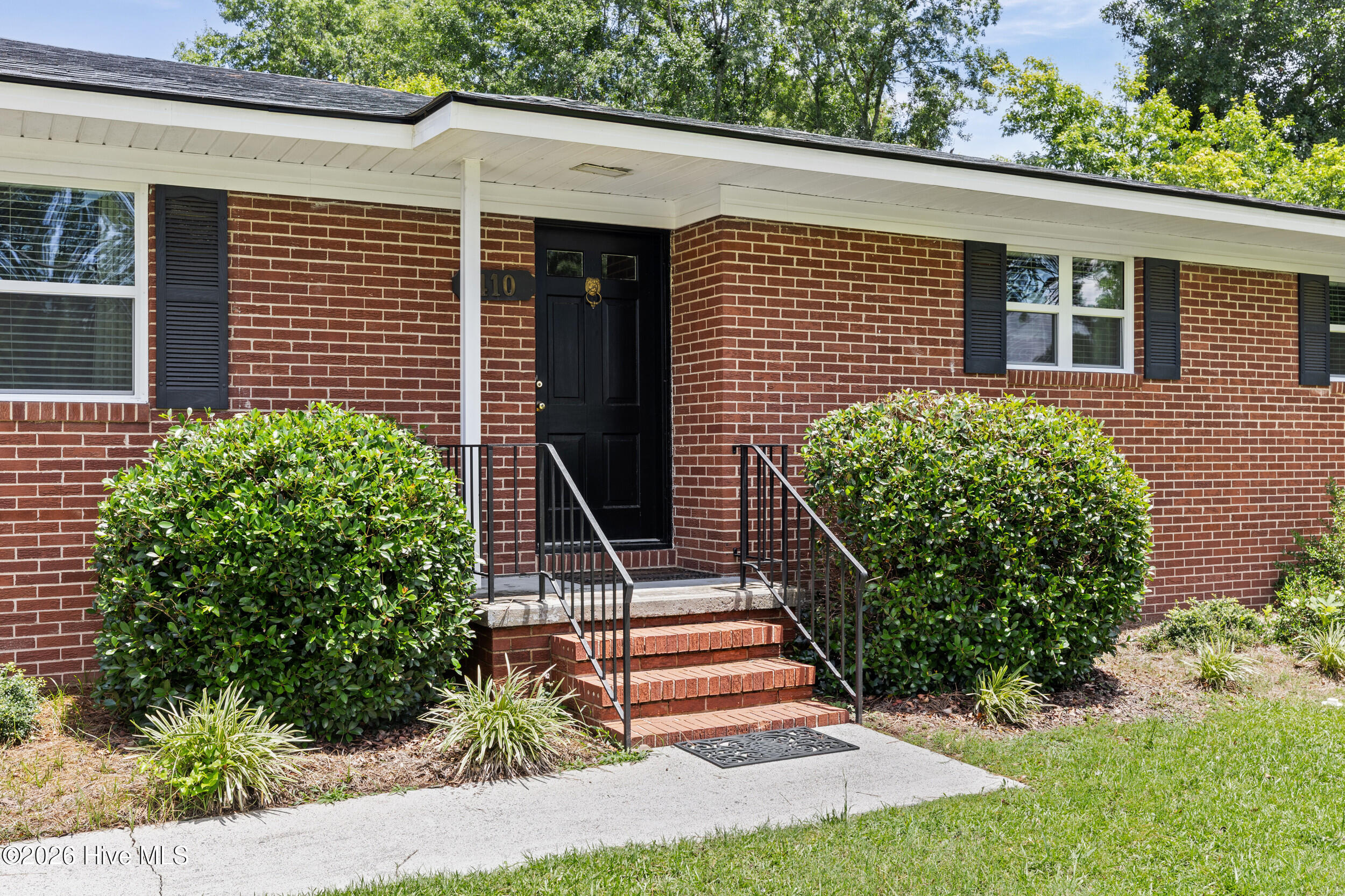 Residential in Thomson 3