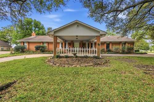 807 Standley Rd, Madisonville, TX, 77864-7110 | Card Image