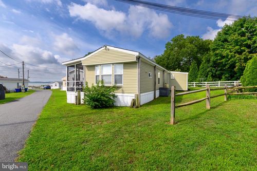 26925 Galleon Rd, MILLSBORO, DE, 19966-6893 | Card Image