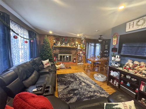 8 King Rd W, Mastic Beach, NY, 11951 | Card Image