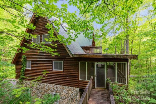 307 Five Star Dr, Glenville, NC, 28736-8807 | Card Image