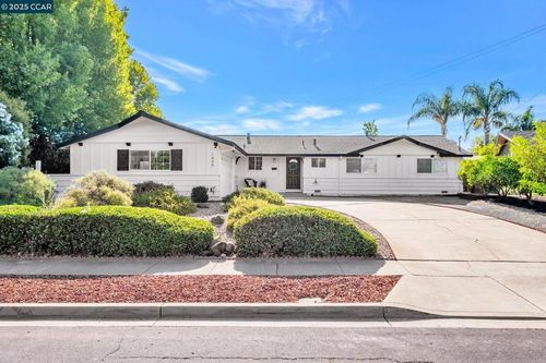 1498 Delaware Dr, Concord, CA, 94521-4017 | Card Image