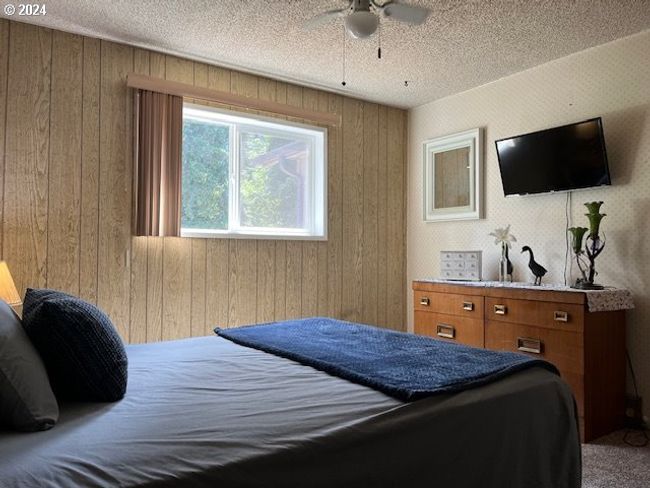 Bedroom, Primary-Ceiling Fan | Image 27