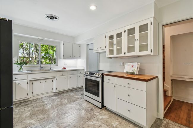 3001 Bay Shore Cir, House other with 2 bedrooms, 2 bathrooms and null parking in SARASOTA FL | Image 17