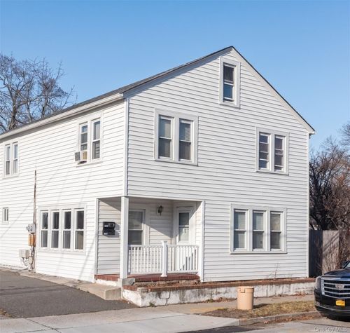 162 5th Ave, Bay Shore, NY, 11706-6400 | Card Image