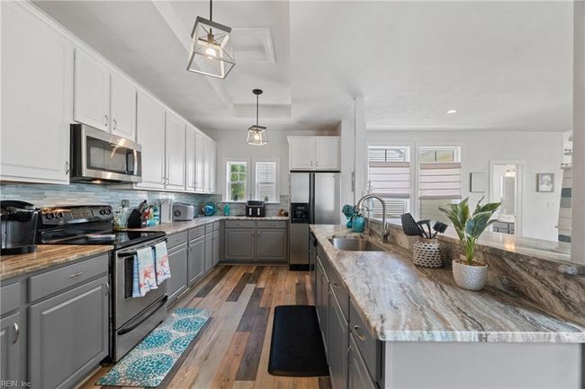 9509 14 Th Bay St, House attached with 4 bedrooms, 3 bathrooms and null parking in Norfolk VA | Image 17
