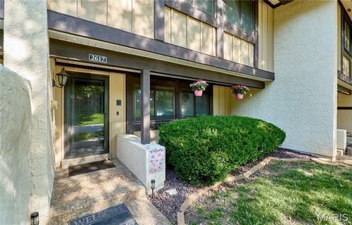 c-2617 Hampton Rd, Saint Charles, MO, 63303-6107 | Card Image