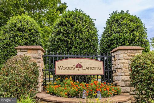 18 Lewis Dr, Mays Landing, NJ, 08330-5701 | Card Image