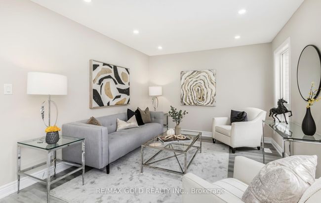 111 Fairhill Ave, House other with 6 bedrooms, 4 bathrooms and 2 parking in Brampton ON | Image 22