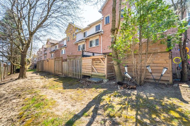 57 - 26 Moss Blvd, Condo with 3 bedrooms, 3 bathrooms and 1 parking in Dundas ON | Image 34