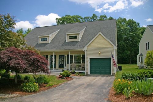 22-8 Royal Ln, Raymond, NH, 03077-2683 | Card Image
