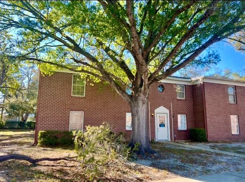 apt-a-8490 13th St N, ST PETERSBURG, FL, 33702-7952 | Card Image