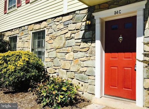 54c-54 N Bedford St, ARLINGTON, VA, 22201-1140 | Card Image