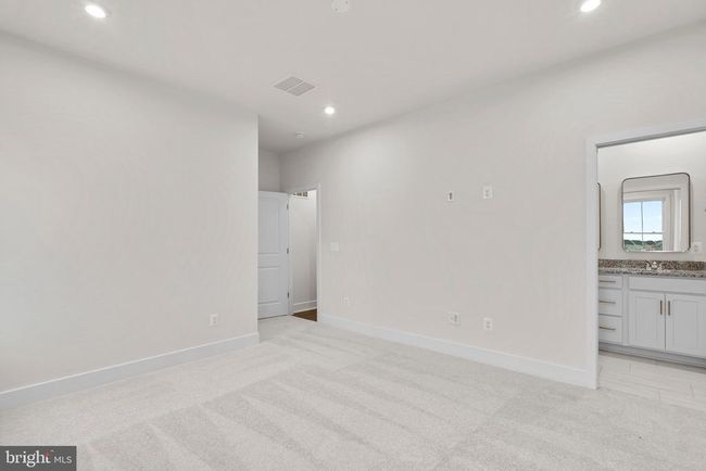 123 Galaxy Pl, Townhouse with 3 bedrooms, 4 bathrooms and null parking in STEPHENSON VA | Image 23