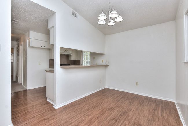 Unit B Dining Area/Kitchen | Image 30