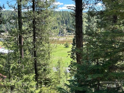 9810 Brian Way, Cascade, ID, 83611 | Card Image