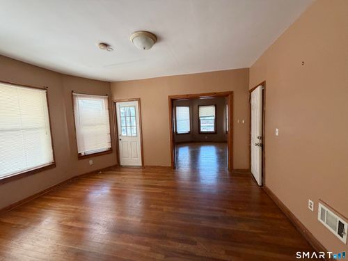 2nd-fl-1662 Fairfield Avenue, Bridgeport, CT, 06605 | Card Image