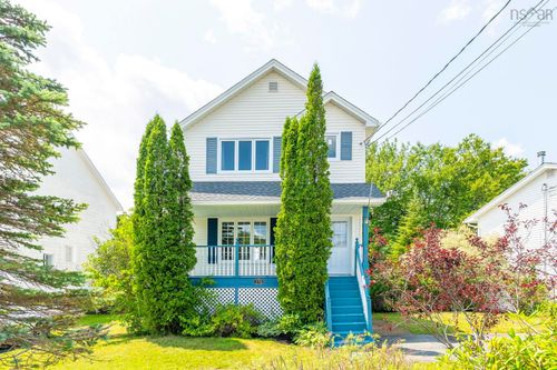 110 Rossing Dr, Middle Sackville, NS, B4E3E9 | Card Image