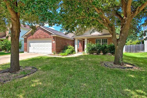 7749 Squirrel Hollow Dr, Georgetown, TX, 78628-3707 | Card Image