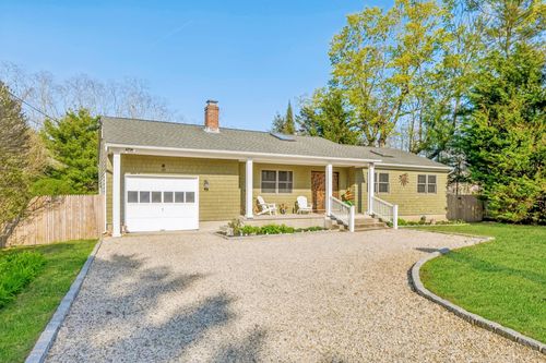 1545 Indian Neck Ln, Peconic, NY, 11958-1722 | Card Image