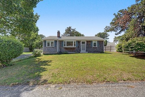 43 Dartmouth Rd, West Dennis, MA, 02670-2859 | Card Image