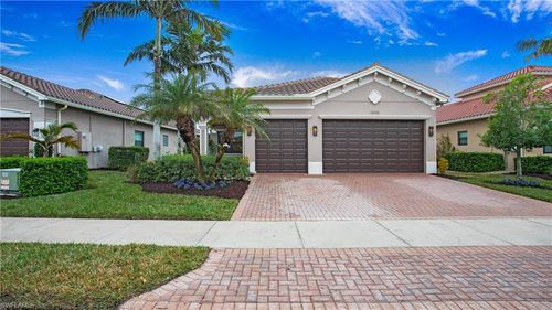 13704 Luna Dr, NAPLES, FL, 34109 | Card Image