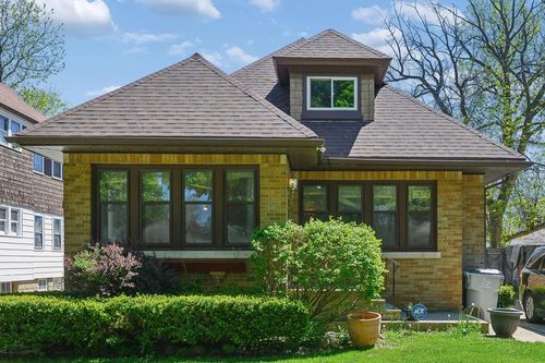 2752 N 60th Street, Milwaukee, WI, 53210 | Card Image