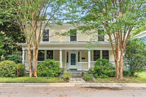 216 Fleming St, Washington, NC, 27889-4716 | Card Image