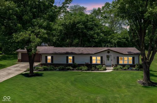 617 Tanglewood Dr, Noblesville, IN, 46060-9611 | Card Image