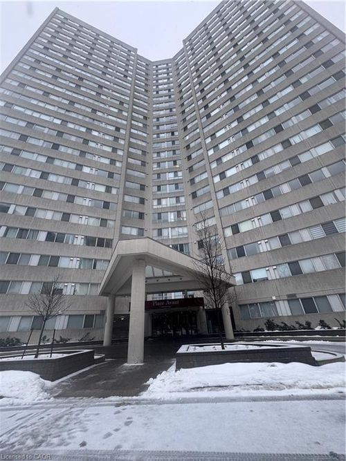 3700 Kaneff Cres, Mississauga, ON, L5A4B8 | Card Image