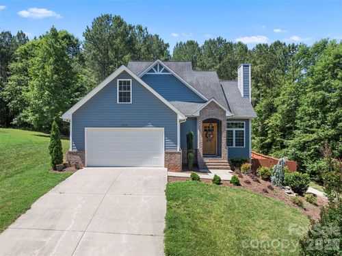 7015 Waterfront Pl, Granite Falls, NC, 28630-8360 | Card Image
