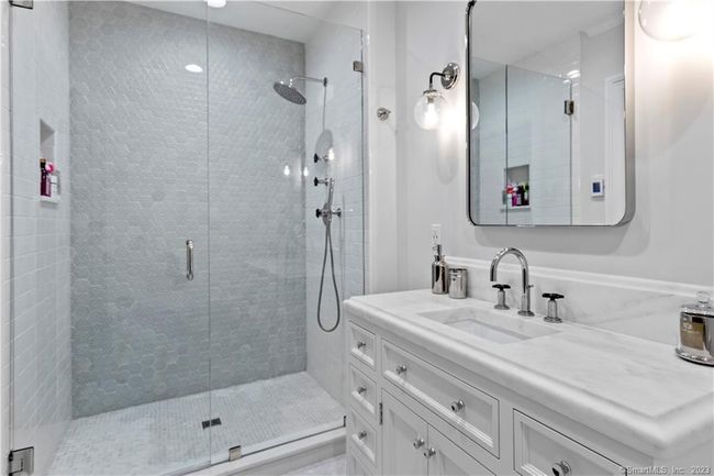 UNIT-17 - 66 High St, Condo with 3 bedrooms, 3 bathrooms and null parking in Guilford CT | Image 32