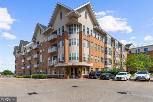 219-23 Pierside Dr, BALTIMORE, MD, 21230-5468 | Card Image
