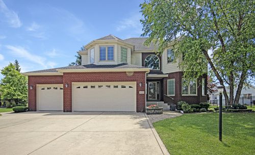 855 Pingel Place, Crown Point, IN, 46307 | Card Image