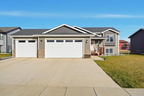 3682 Remington Rd, Rapid City, SD, 57703-6871 | Card Image