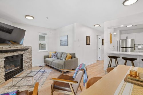 2-1048 East 7th Avenue, Vancouver, BC, V5T1P7 | Card Image