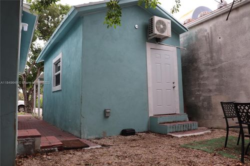 2-214 Sw 2nd Ter, Dania Beach, FL, 33004-3958 | Card Image