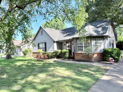 708 Woodsmoke Dr, Southaven, MS, 38671-5515 | Card Image