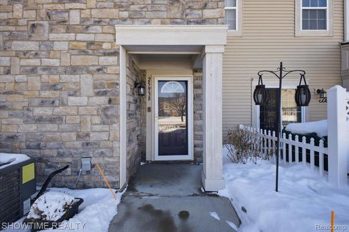 25938 Maritime Cir S, Harrison Twp, MI, 48045-3076 | Card Image