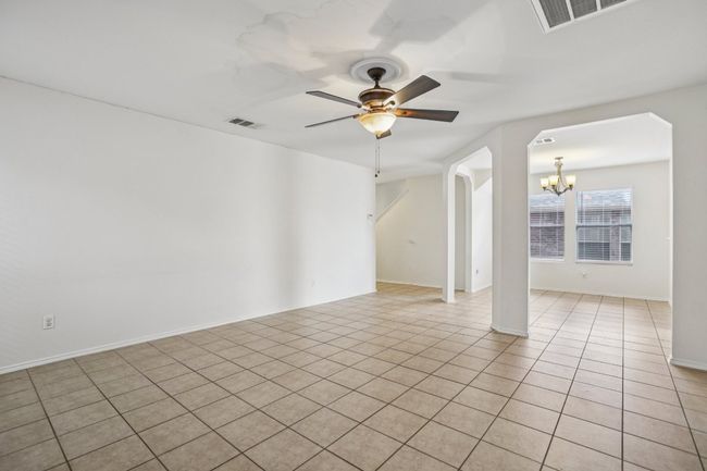 13413 Lismore Ln, House other with 4 bedrooms, 3 bathrooms and 4 parking in Pflugerville TX | Image 5