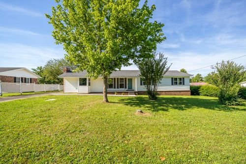 260 Barker Dr, Savannah, TN, 38372-8421 | Card Image