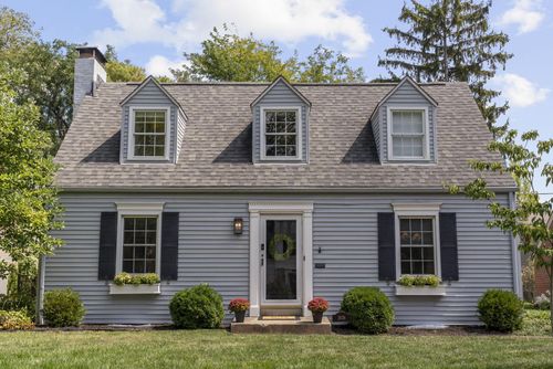 2636 Welsford Rd, Upper Arlington, OH, 43221-3319 | Card Image